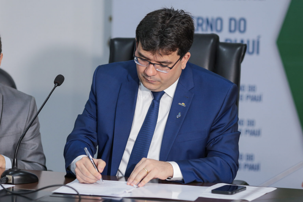 Rafael Fonteles sanciona Lei de Diretrizes Orçamentárias para 2024 –  Secretaria de Governo – SEGOV
