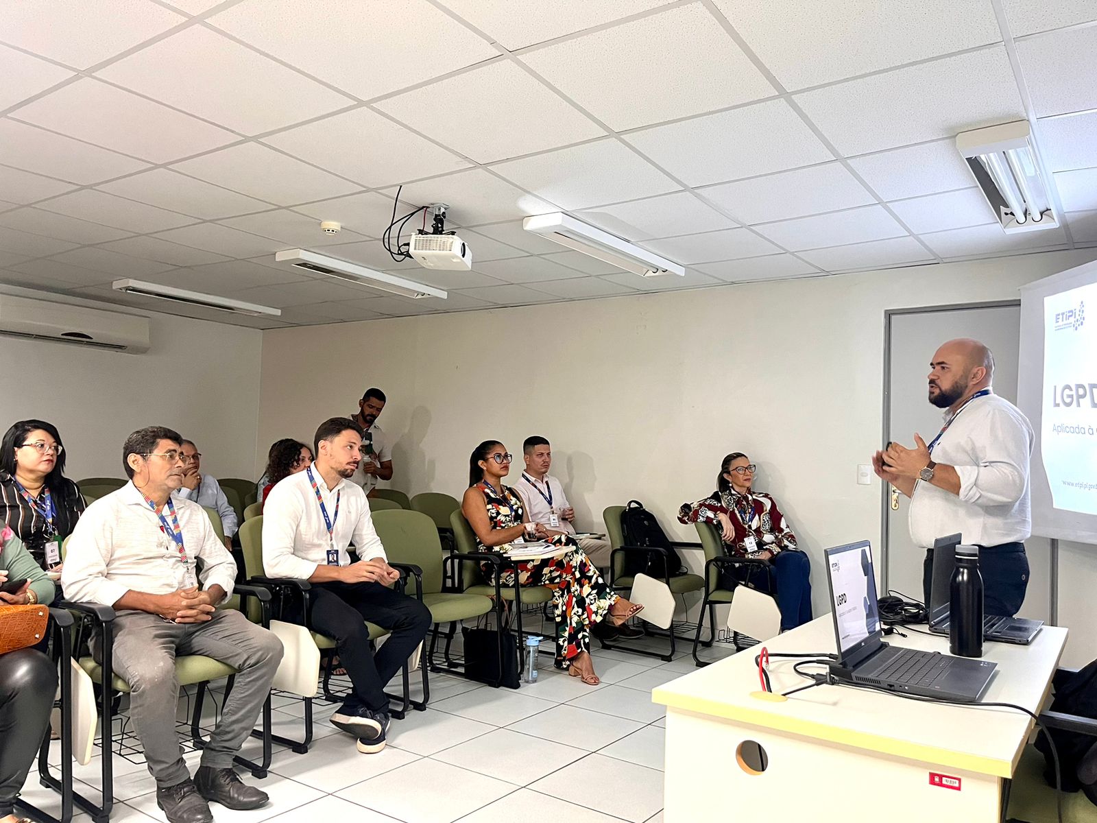 Ouvidoria da SEMPI recebe capacitação sobre a Lei Geral de Proteção de ...